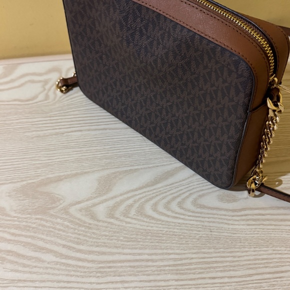 Michael Kors Jet Set Large Printed Logo Crossbody Bag Brown - Picture 9 of 9